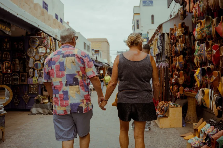 Romantic experiences Morocco couples - Senior couple holding hands in Essaouira's